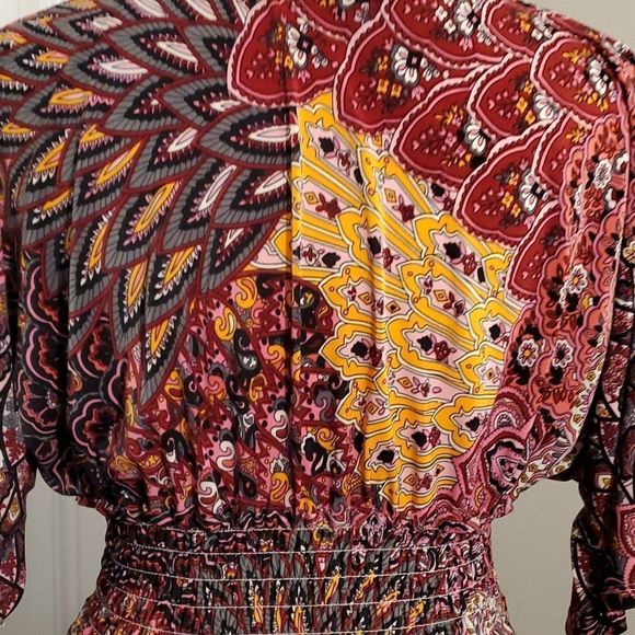 5th and Love retro print dress. Short sleeve, M, reds and pinks - Picture 6 of 7